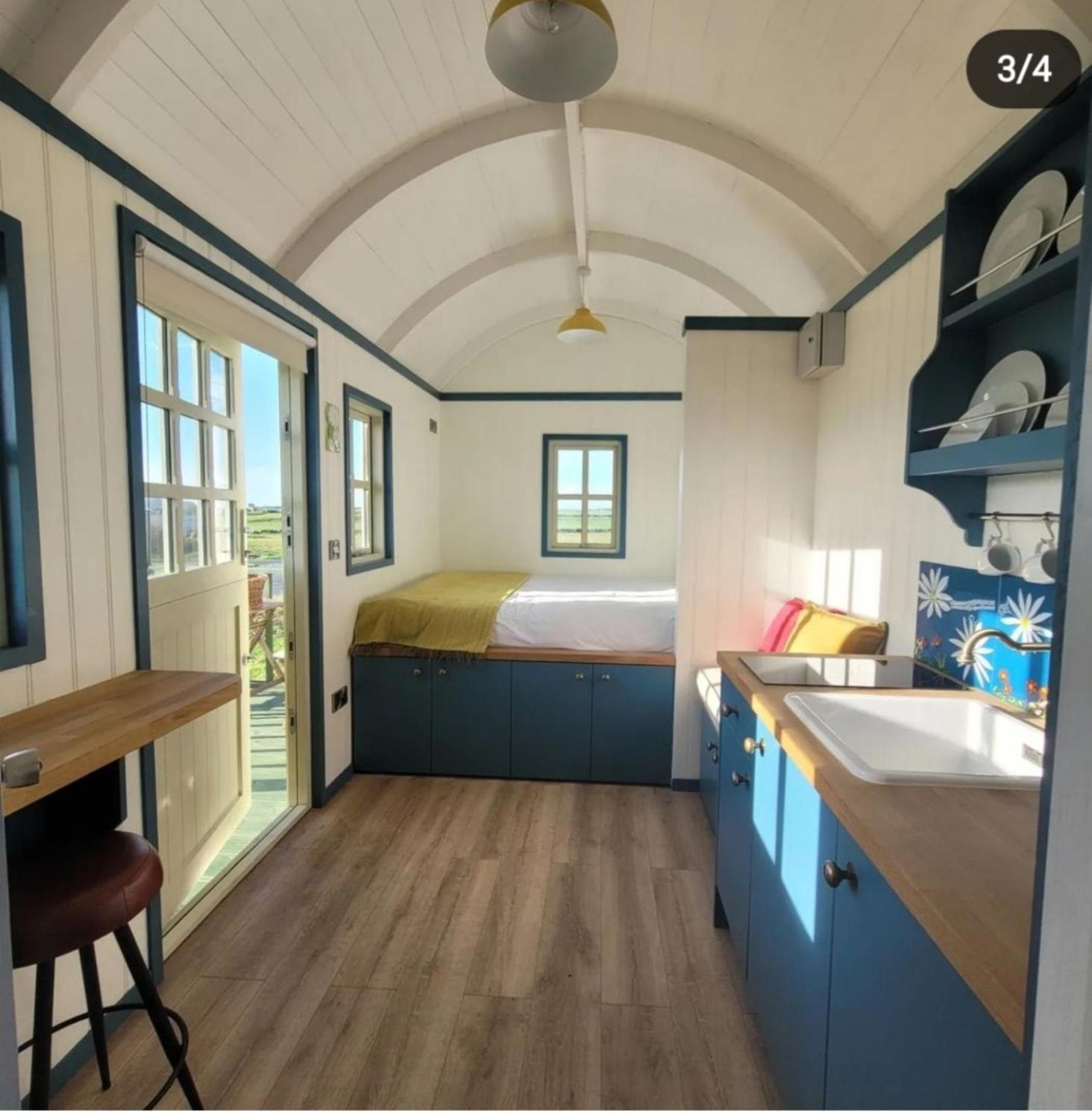 Villa Wild Meadow Huts Doolin Exterior foto