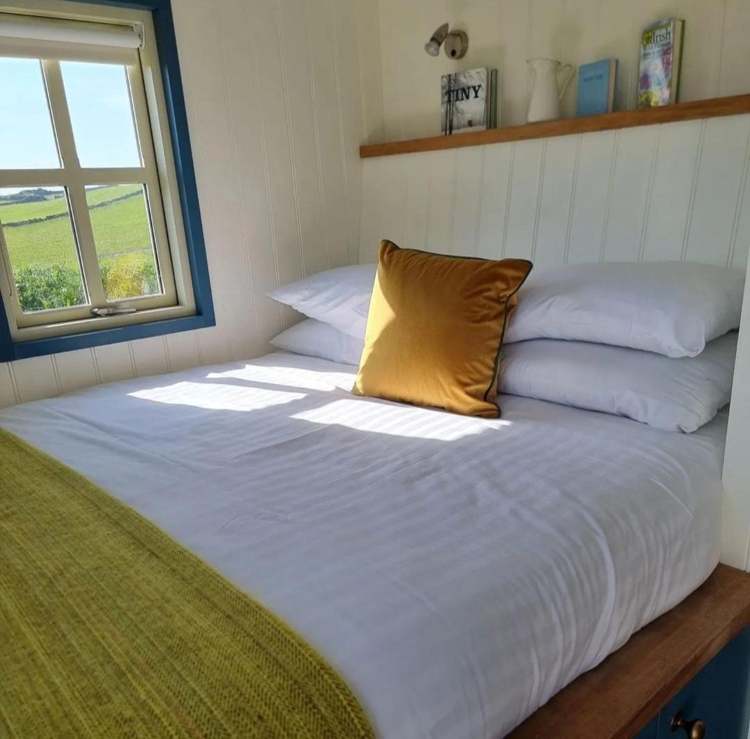 Villa Wild Meadow Huts Doolin Exterior foto