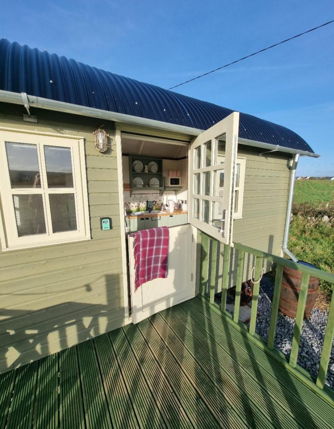 Villa Wild Meadow Huts Doolin Exterior foto