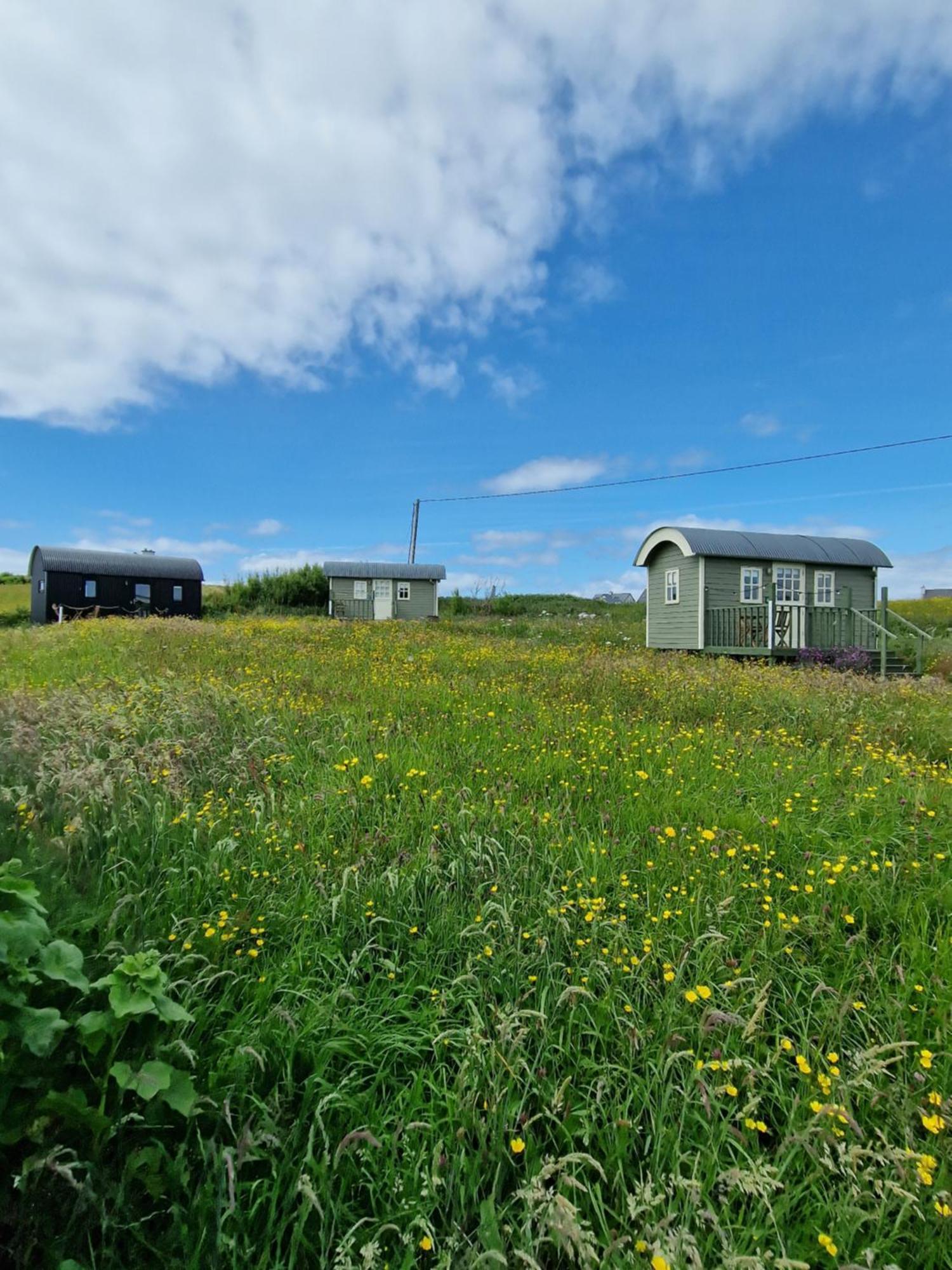 Villa Wild Meadow Huts Doolin Exterior foto