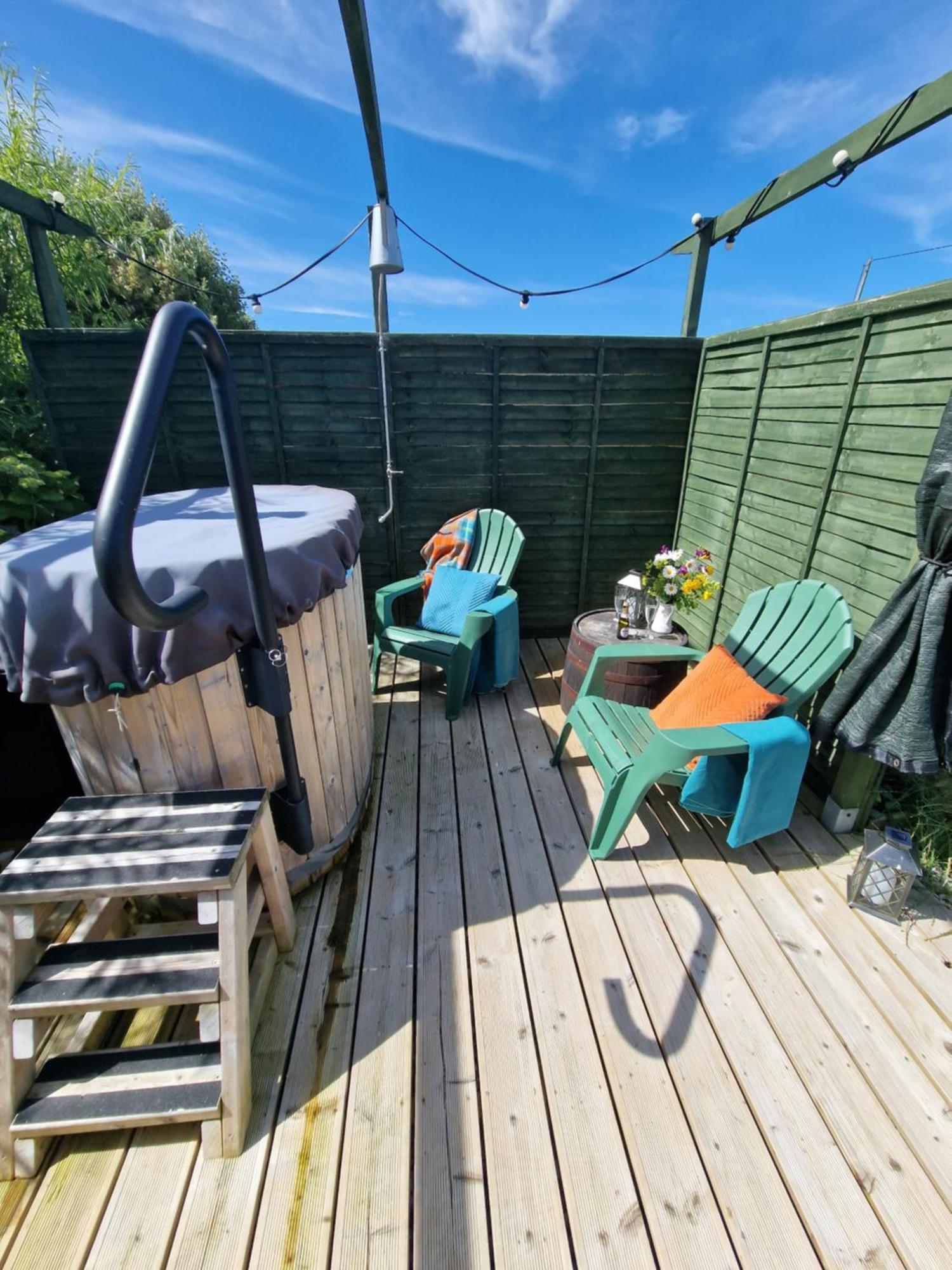 Villa Wild Meadow Huts Doolin Exterior foto